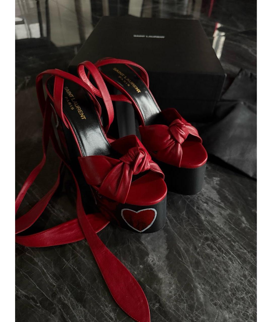 SAINT LAURENT Красные кожаные босоножки, фото 3