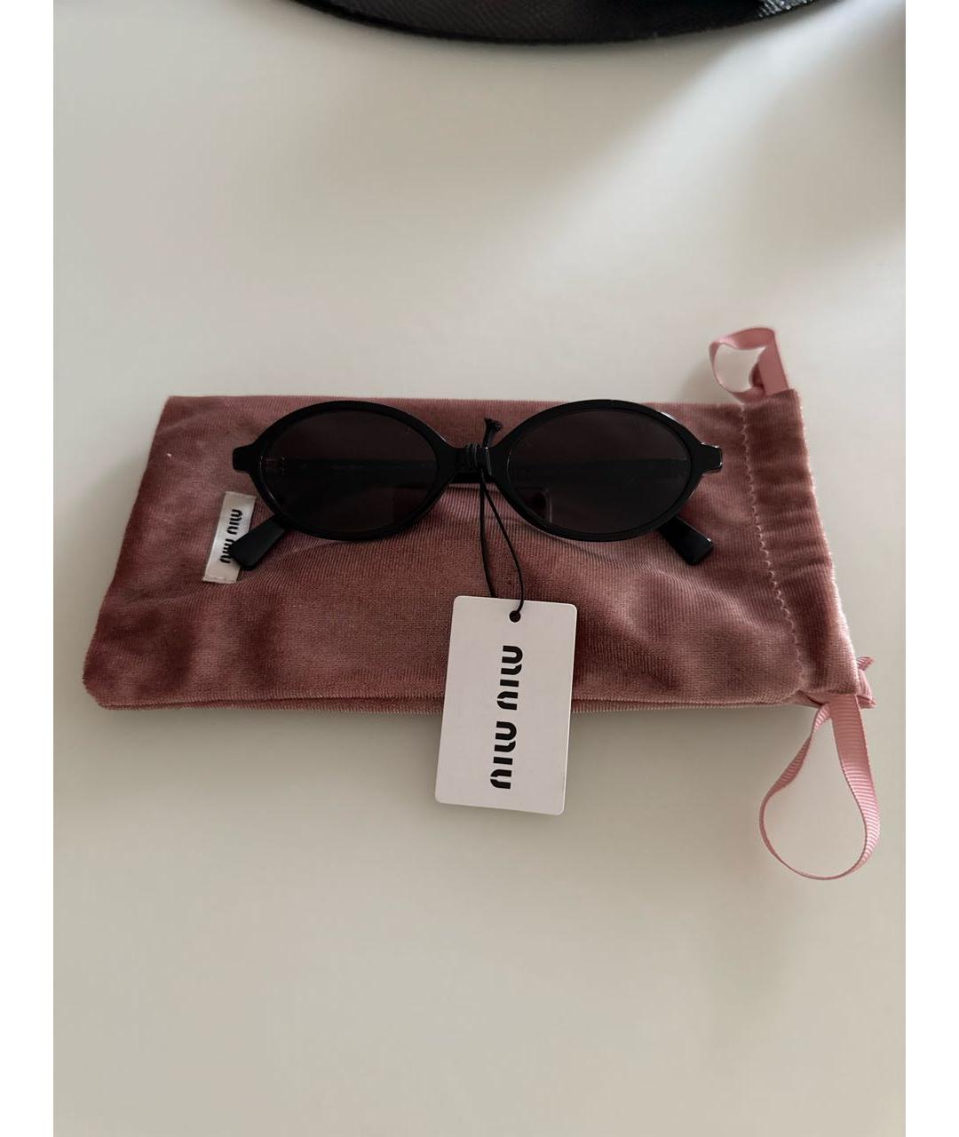 MIU MIU Черные пластиковые солнцезащитные очки, фото 5