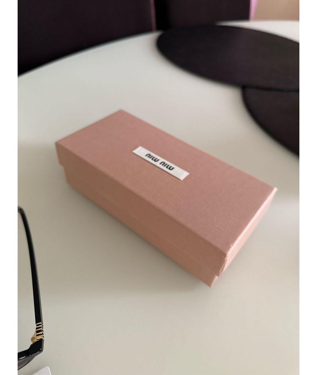 MIU MIU Черные пластиковые солнцезащитные очки, фото 4