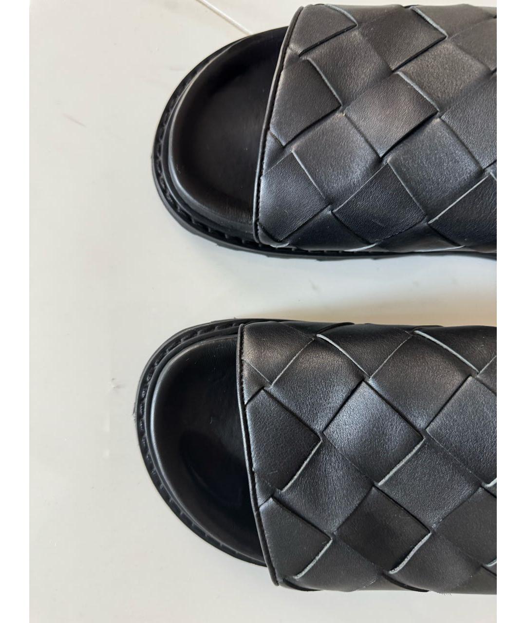 BOTTEGA VENETA Черные кожаные шлепанцы, фото 2