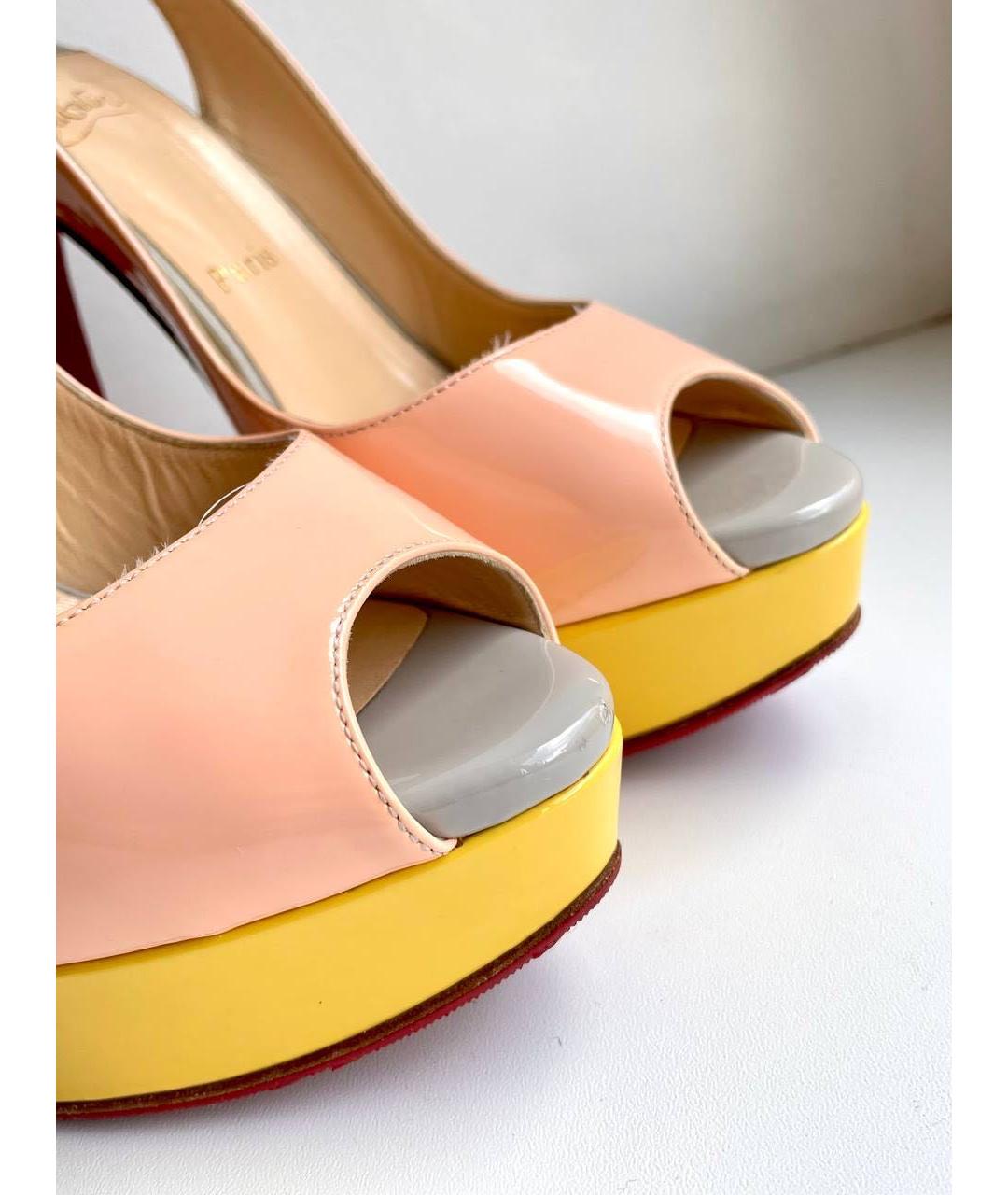 CHRISTIAN LOUBOUTIN Розовые босоножки из лакированной кожи, фото 6