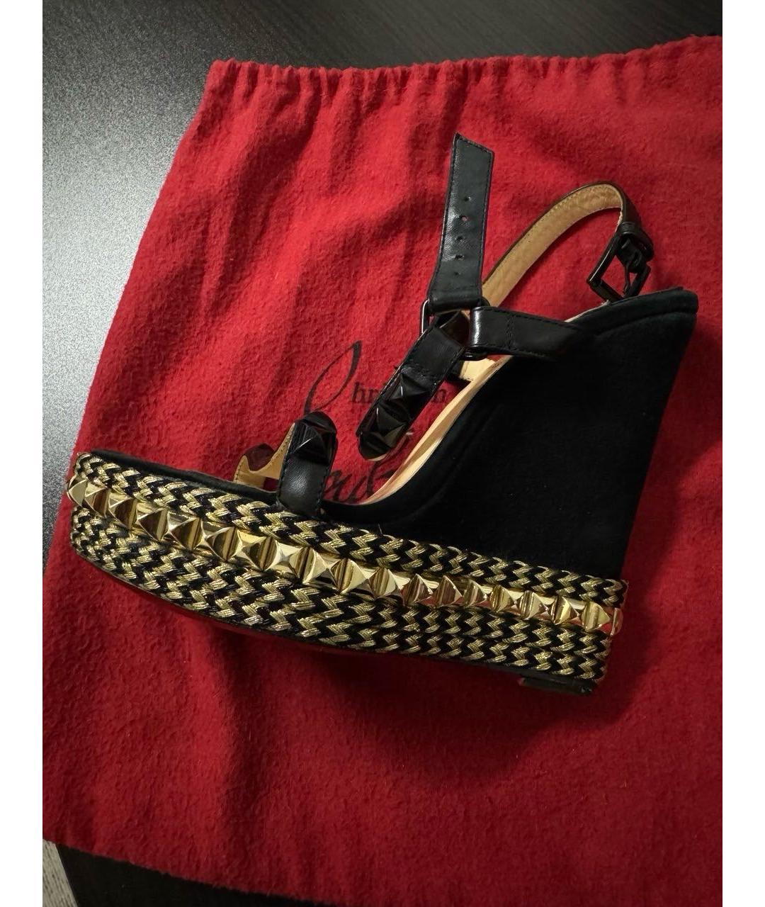 CHRISTIAN LOUBOUTIN Черные замшевые босоножки, фото 4
