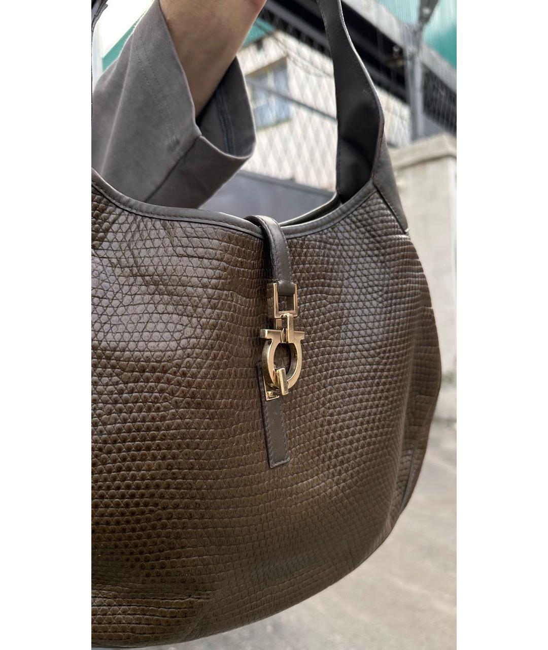FERRAGAMO Коричневая кожаная сумка с короткими ручками, фото 4