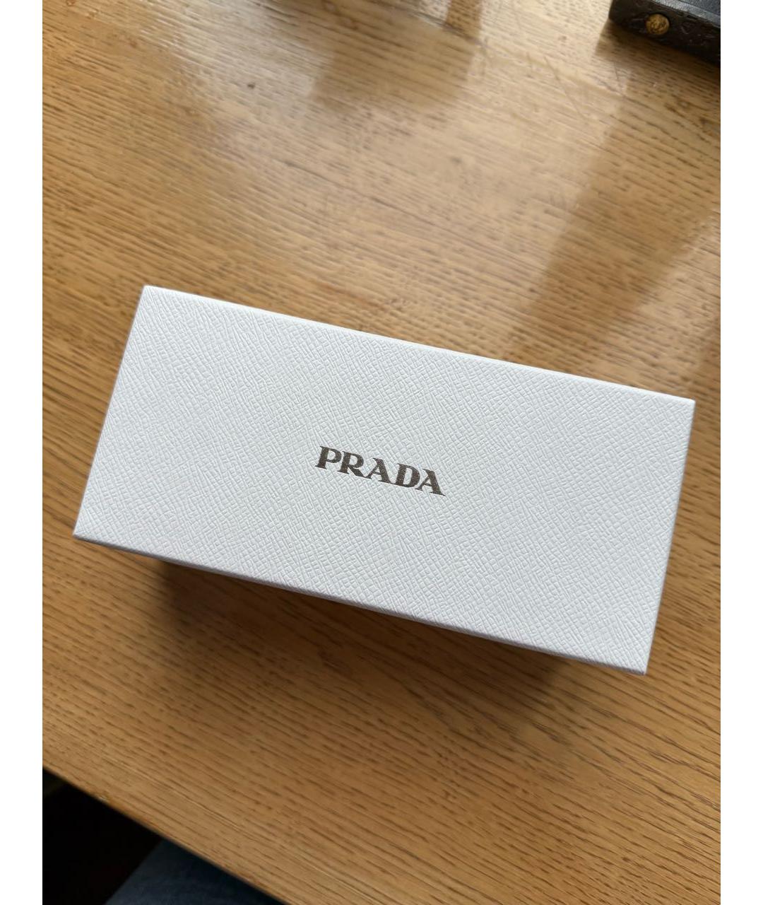 PRADA Серые пластиковые солнцезащитные очки, фото 4
