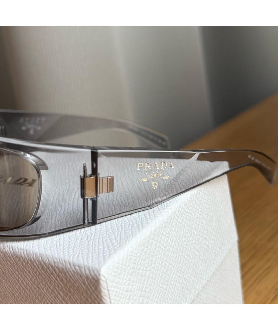 PRADA Серые пластиковые солнцезащитные очки, фото 3