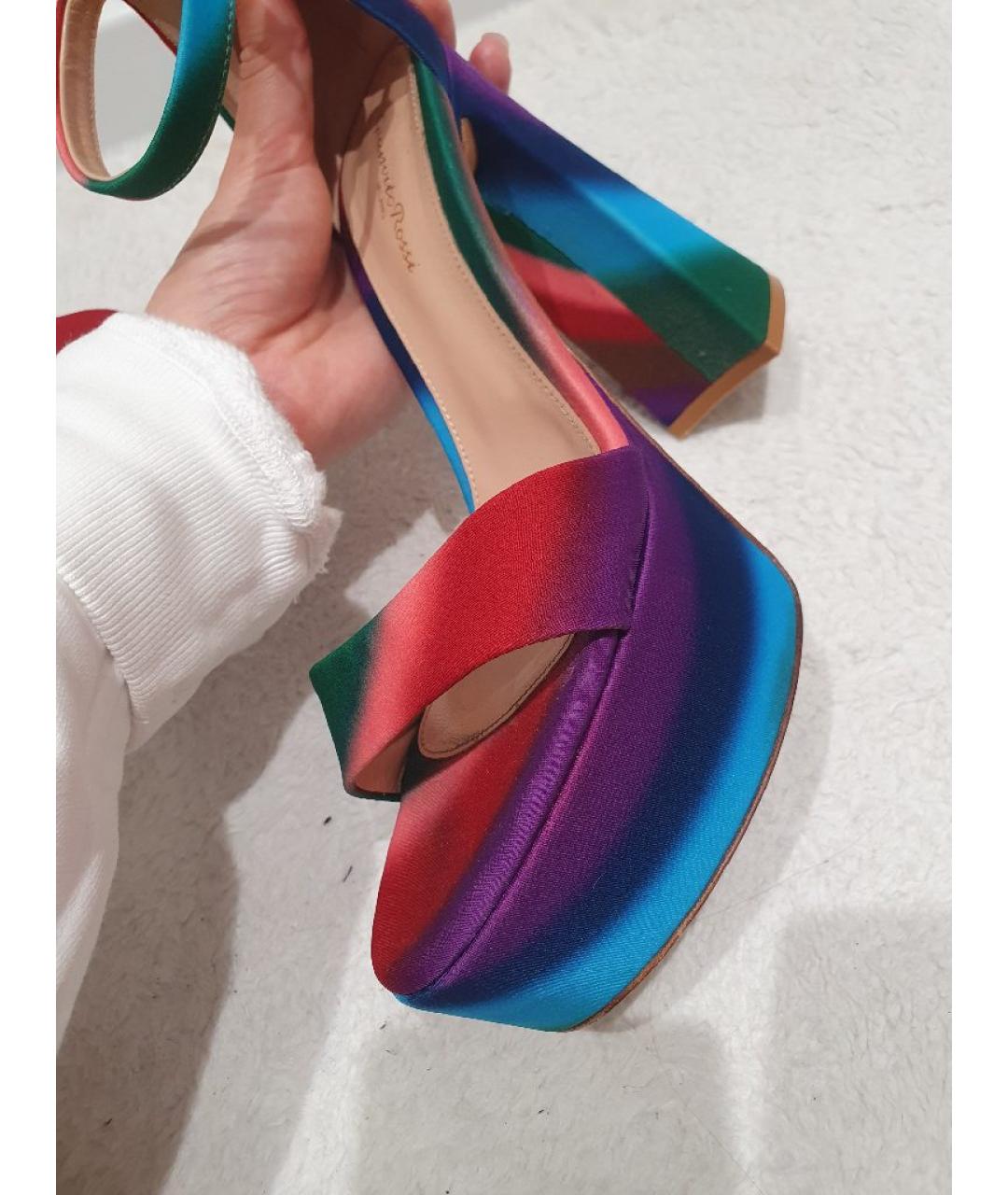 GIANVITO ROSSI Мульти текстильные босоножки, фото 5
