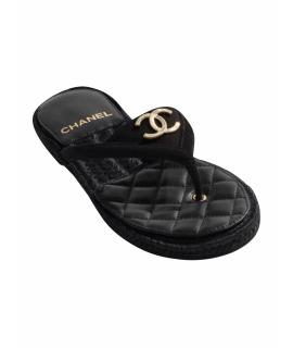 CHANEL Шлепанцы
