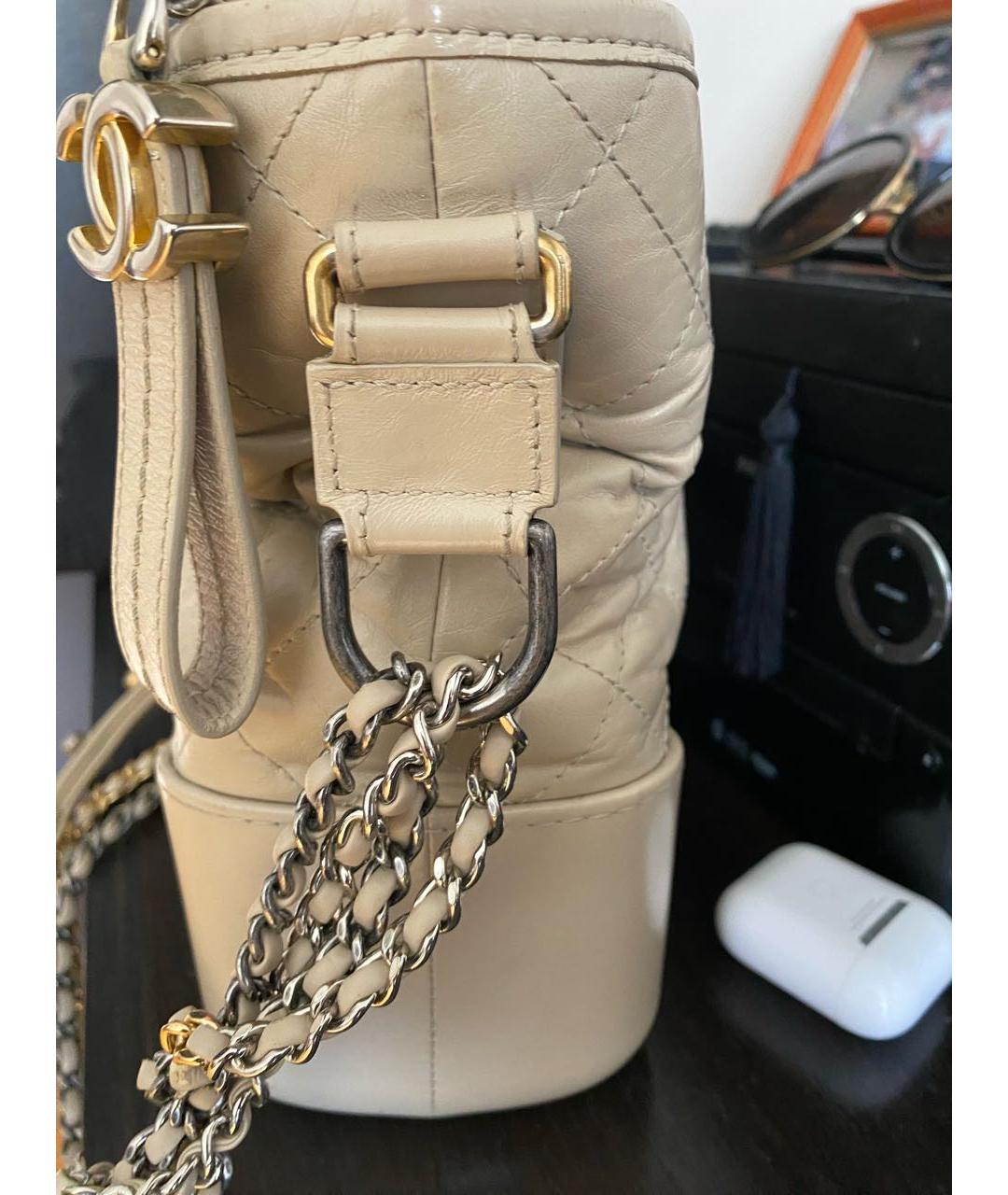 CHANEL Бежевая кожаная сумка через плечо, фото 4
