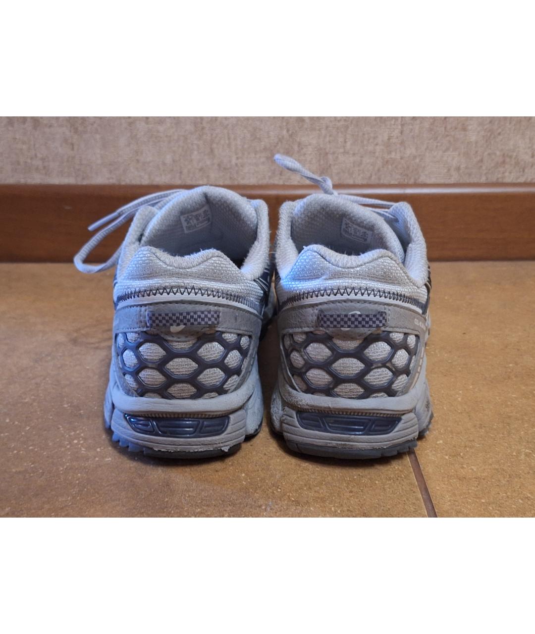 ASICS Серые синтетические низкие кроссовки / кеды, фото 4