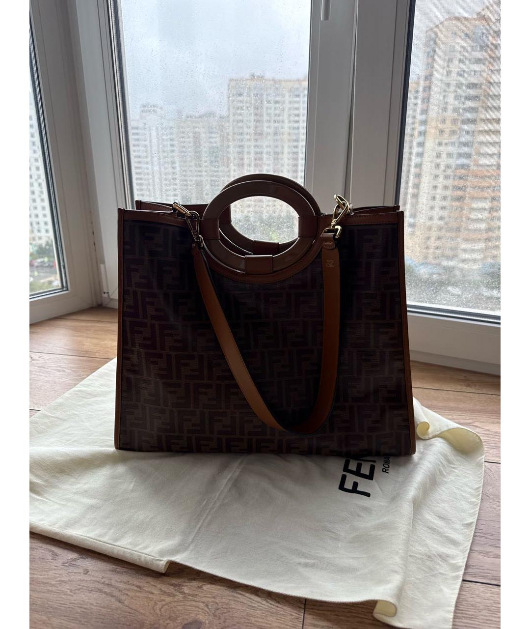 FENDI Коричневая сумка тоут, фото 3