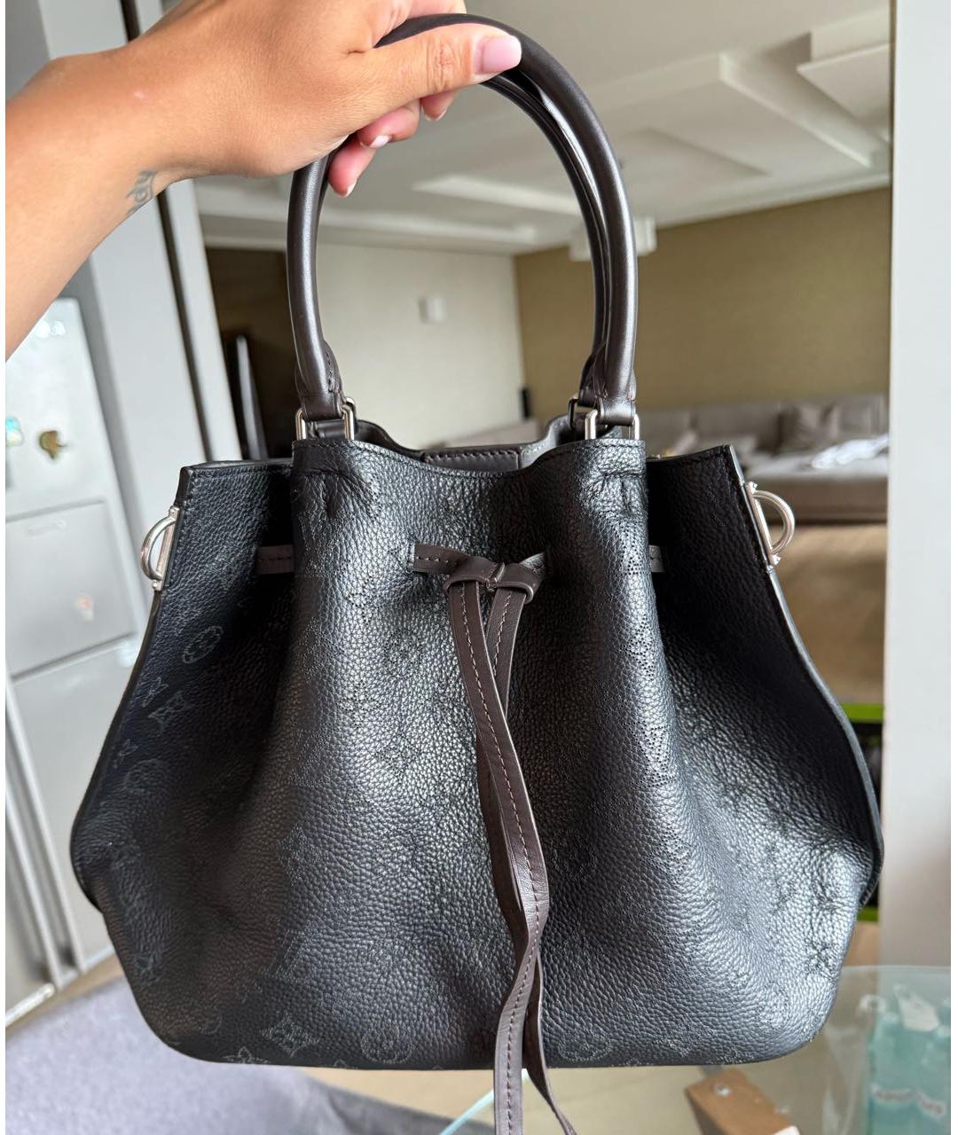 LOUIS VUITTON Черная кожаная сумка тоут, фото 3