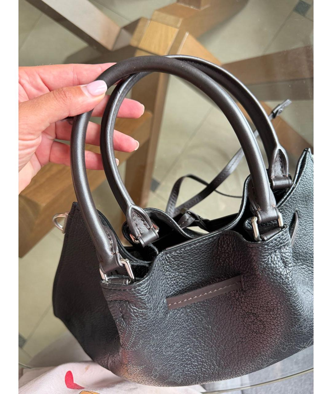 LOUIS VUITTON Черная кожаная сумка тоут, фото 4