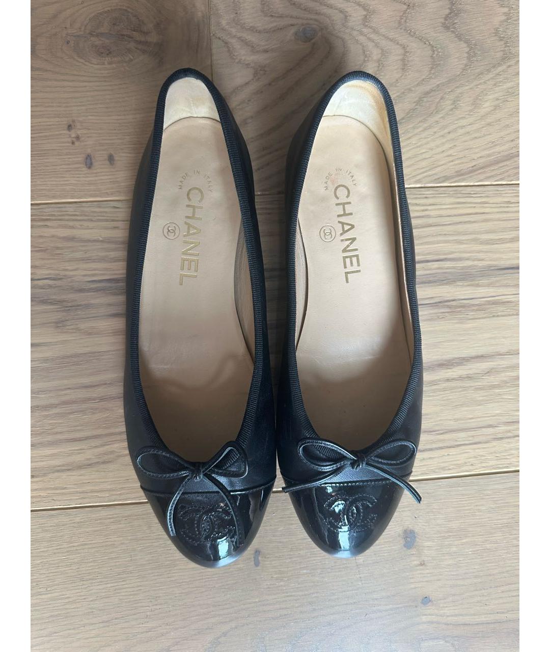 CHANEL Черные кожаные балетки, фото 3