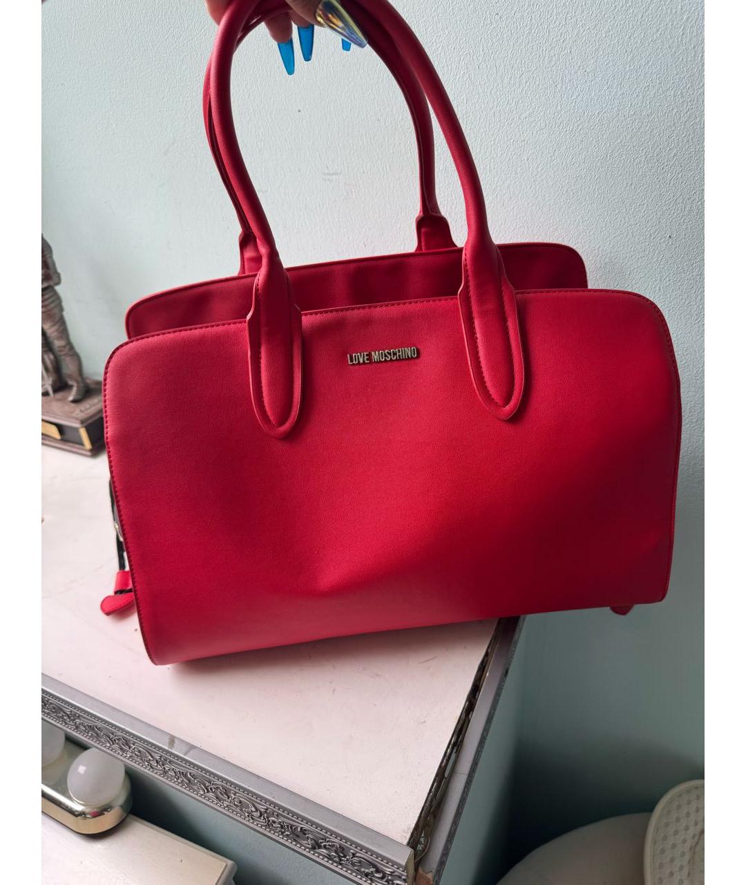 LOVE MOSCHINO Красная сумка с короткими ручками из искусственной кожи, фото 6