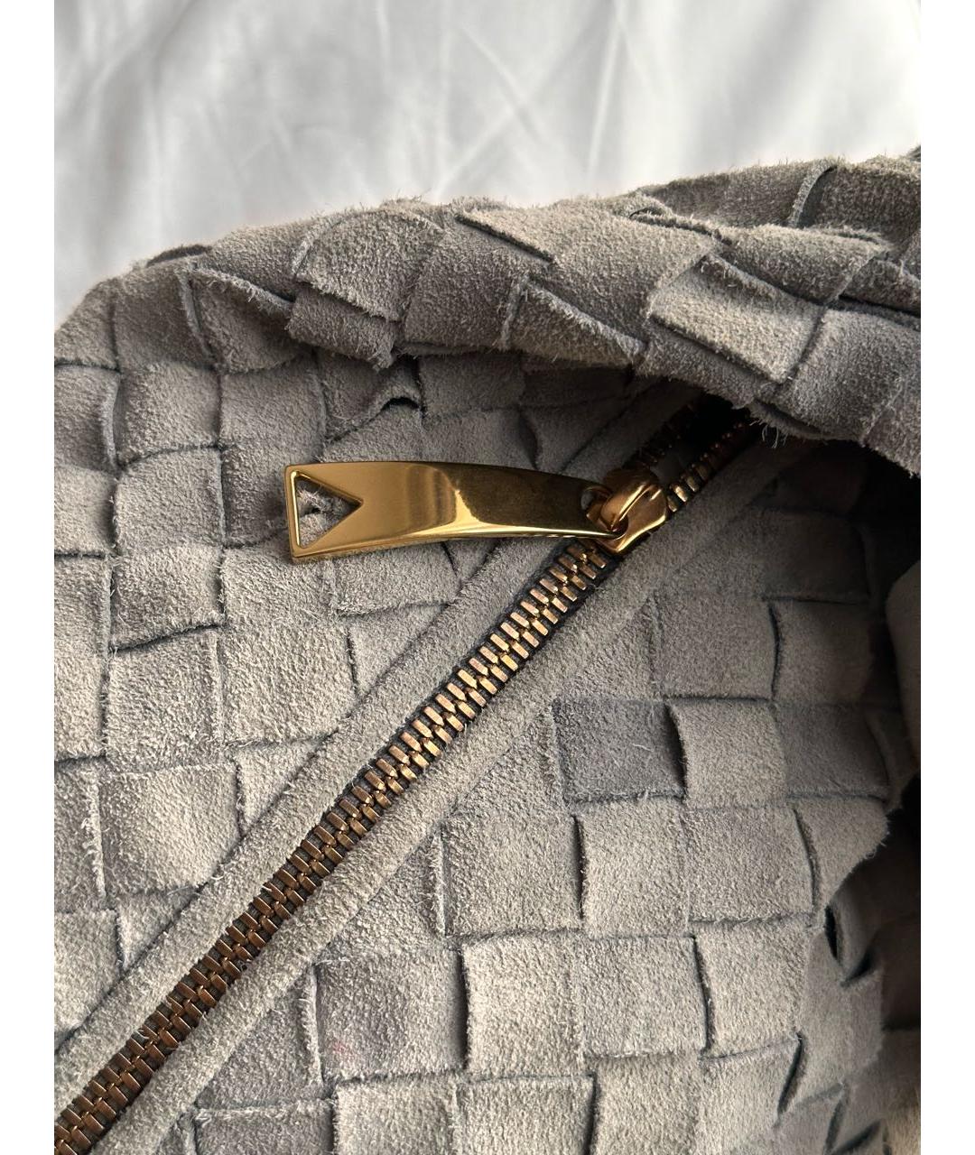 BOTTEGA VENETA Серая замшевая сумка с короткими ручками, фото 2