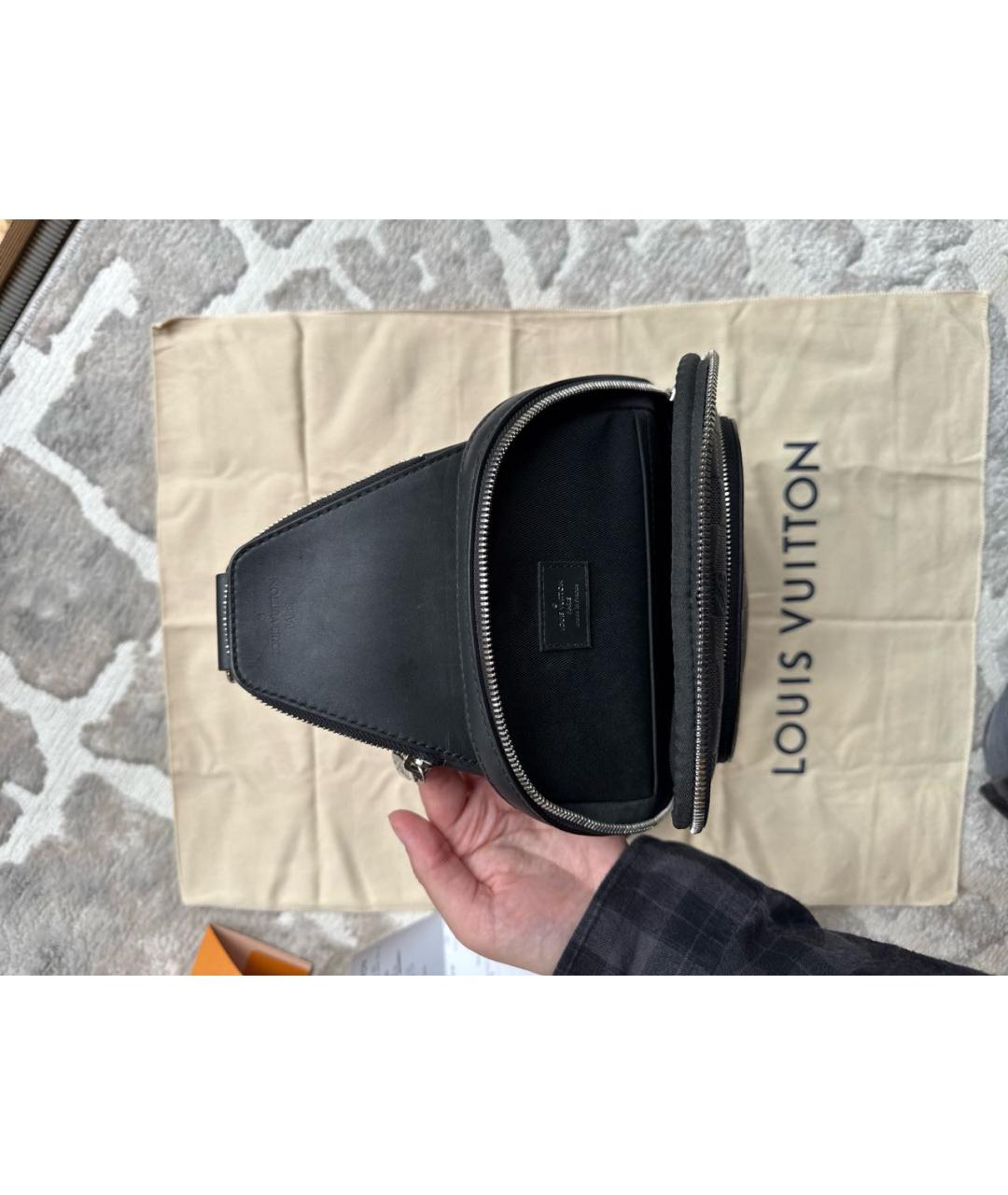 LOUIS VUITTON Черная кожаная сумка на плечо, фото 4