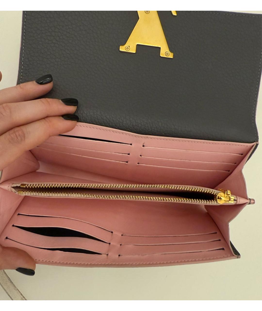 LOUIS VUITTON Серый кожаный кошелек, фото 4