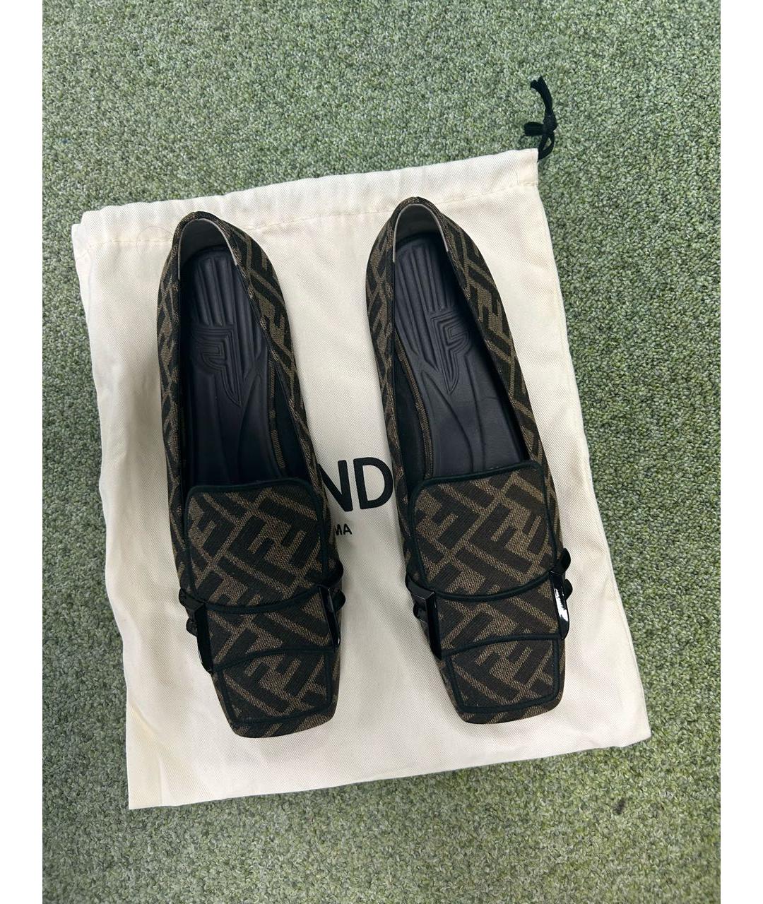 FENDI Коричневые текстильные лоферы, фото 3