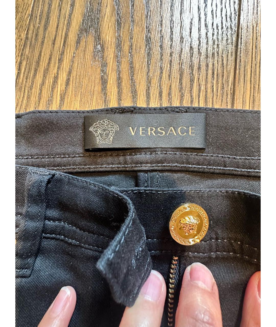VERSACE Черные хлопко-эластановые джинсы слим, фото 4