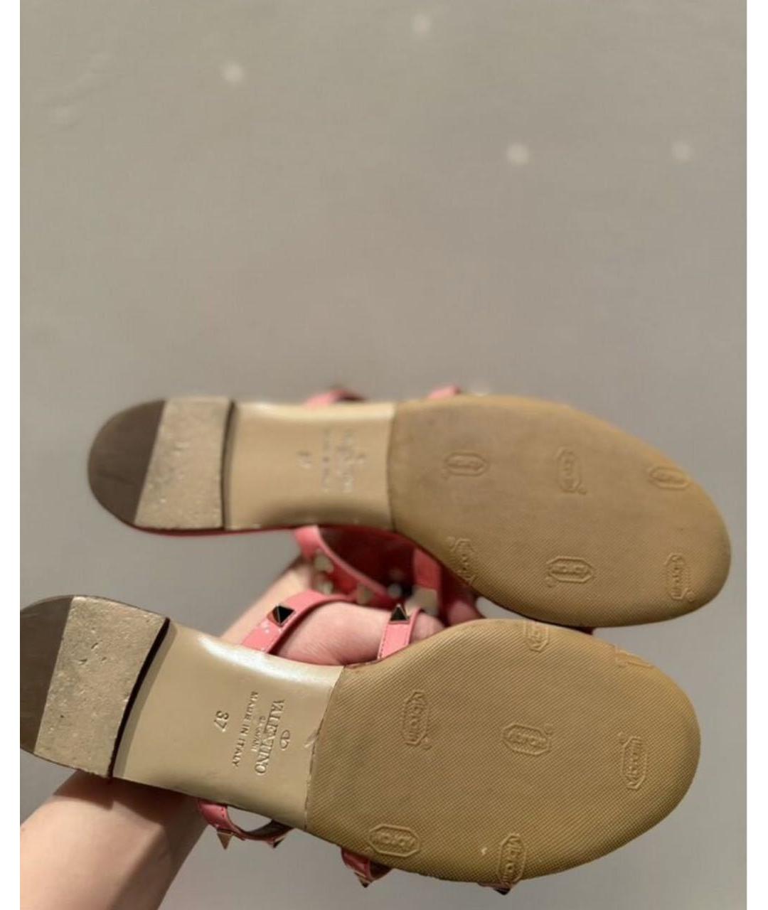 VALENTINO Розовые шлепанцы из лакированной кожи, фото 3
