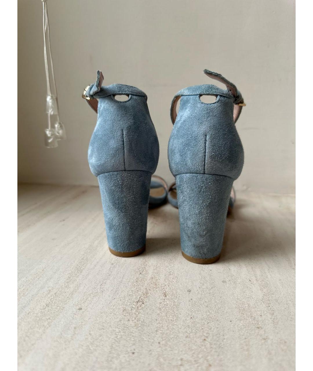 STUART WEITZMAN Голубые замшевые босоножки, фото 4