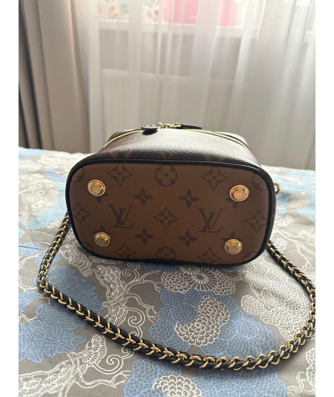 LOUIS VUITTON Коричневая кожаная сумка с короткими ручками, фото 5