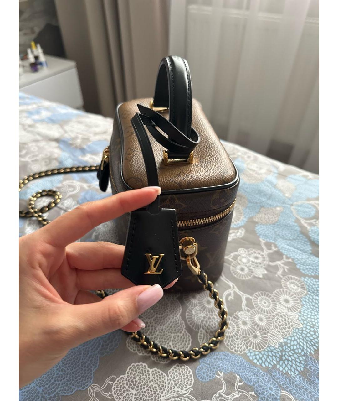 LOUIS VUITTON Коричневая кожаная сумка с короткими ручками, фото 6