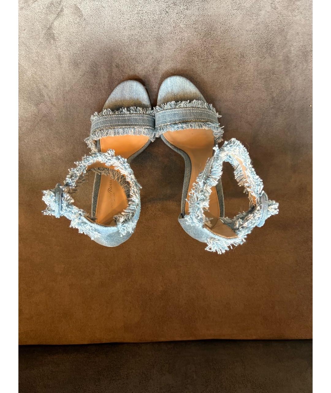 GIANVITO ROSSI Голубые текстильные босоножки, фото 3