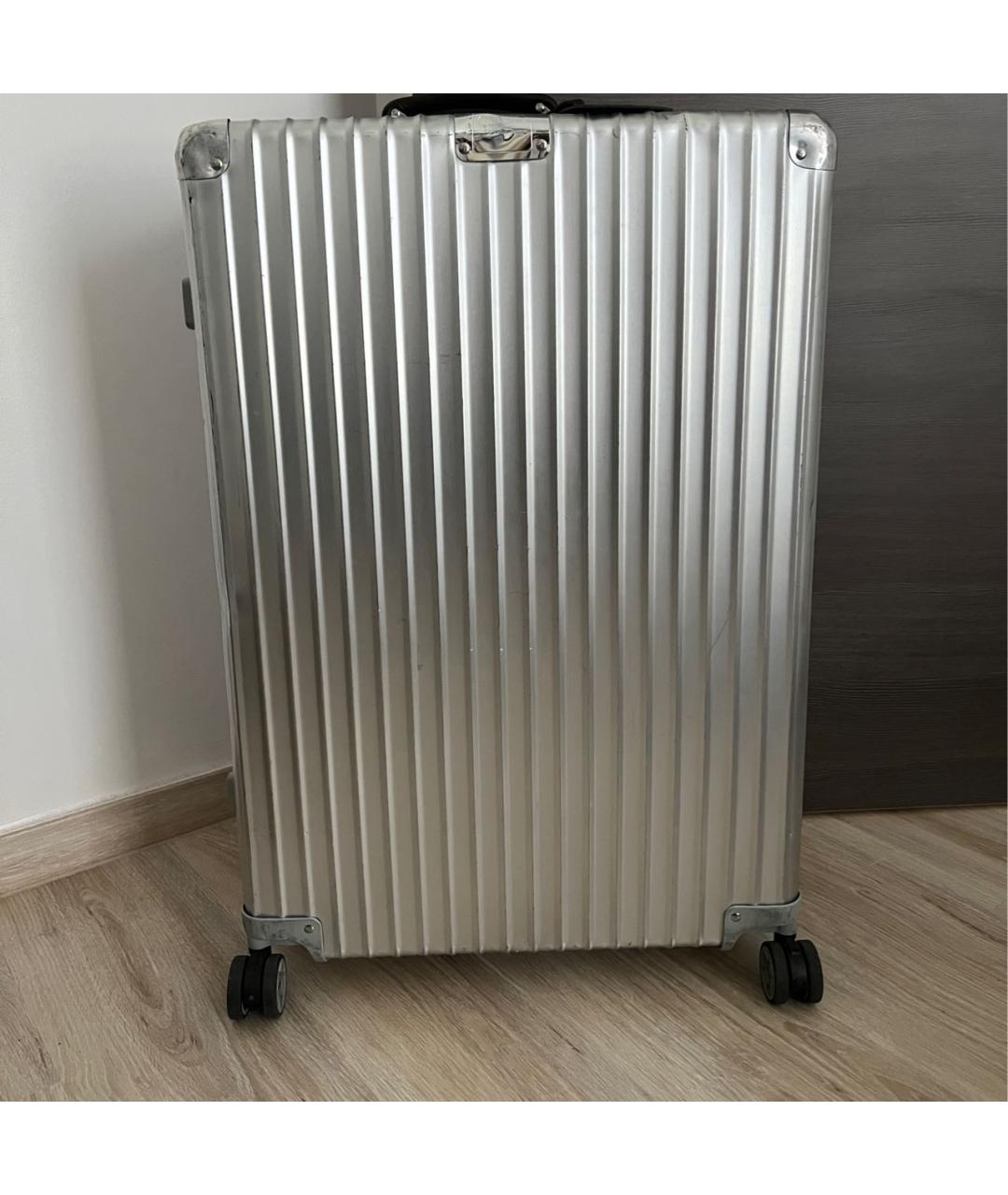 Rimowa Серебрянный чемодан, фото 5