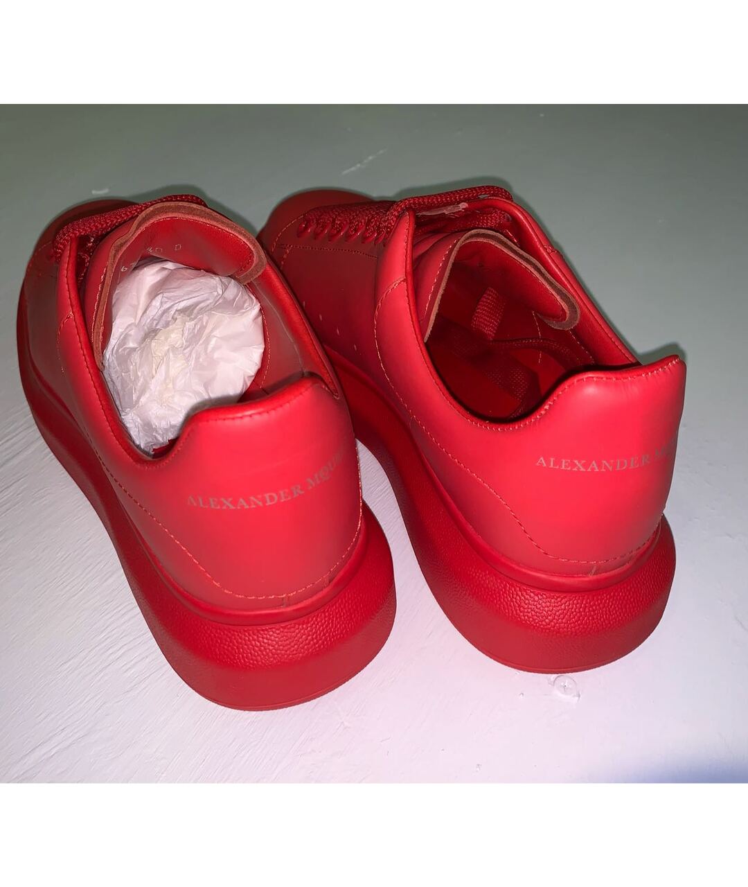 ALEXANDER MCQUEEN Красные кожаные низкие кроссовки / кеды, фото 2
