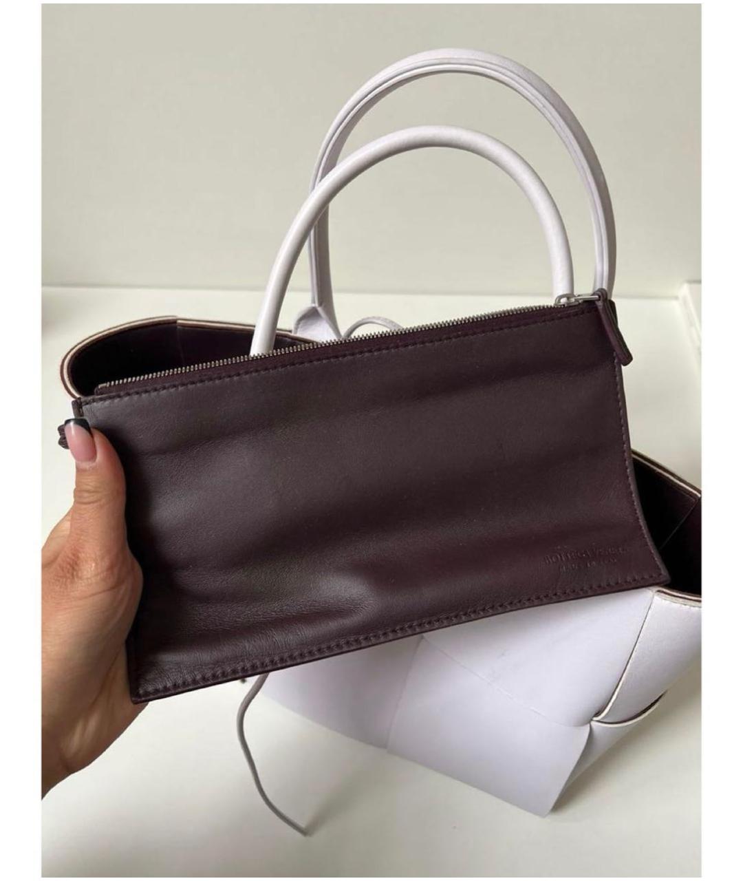 BOTTEGA VENETA Белая кожаная сумка с короткими ручками, фото 3