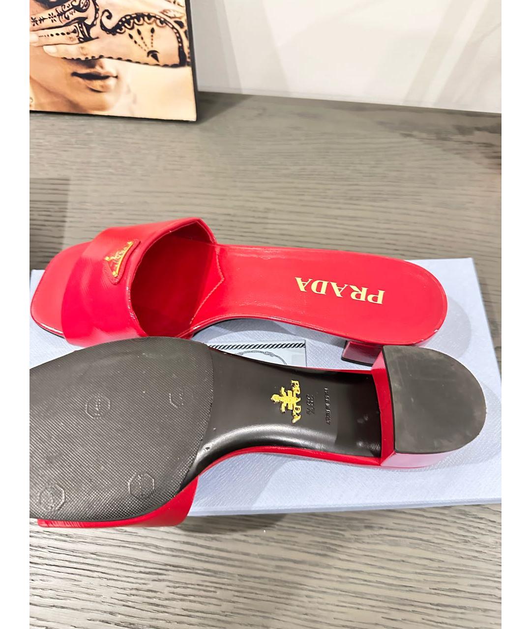 PRADA Красные босоножки из лакированной кожи, фото 4