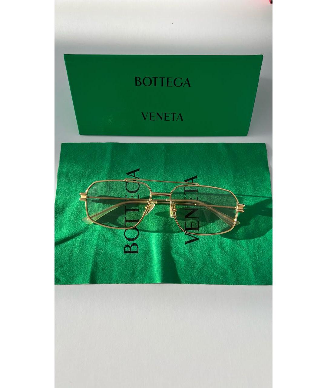 BOTTEGA VENETA Золотые металлические солнцезащитные очки, фото 3