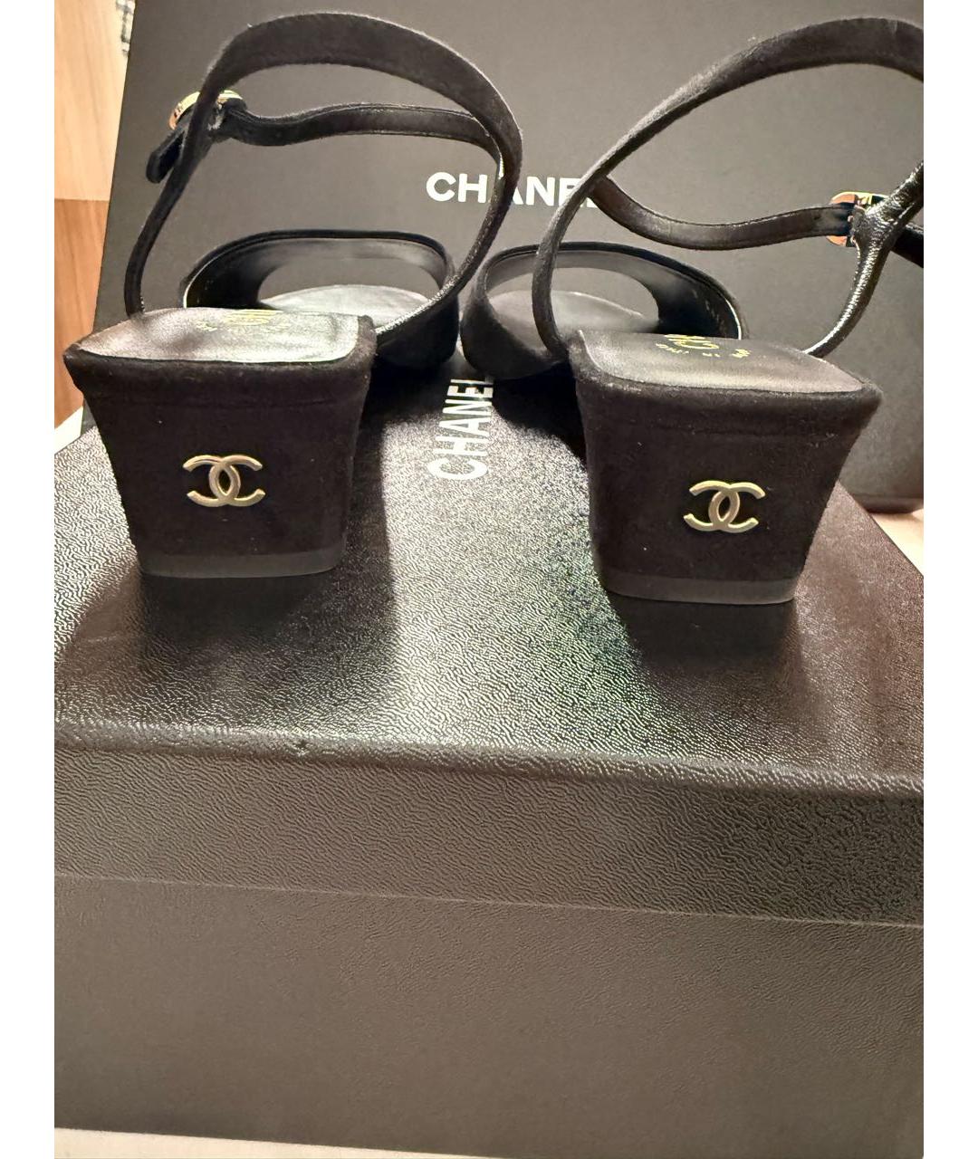 CHANEL Черные замшевые босоножки, фото 5
