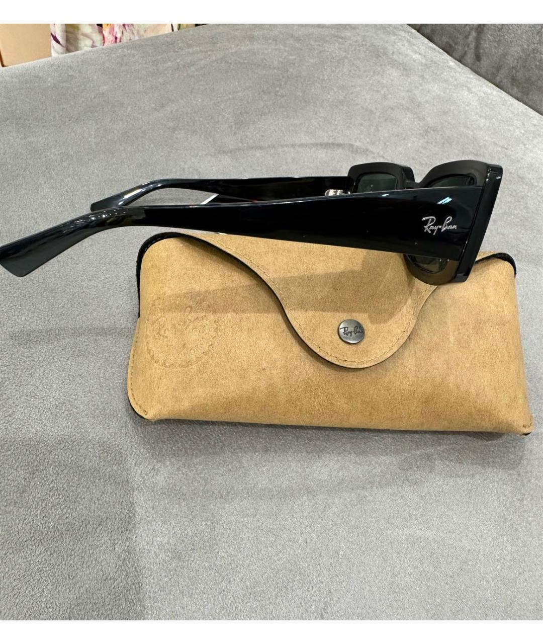 RAY BAN Черные пластиковые солнцезащитные очки, фото 2