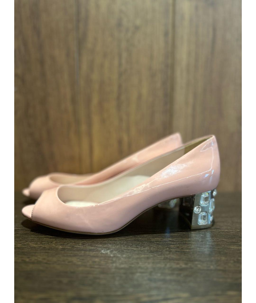 MIU MIU Бежевые босоножки из лакированной кожи, фото 9