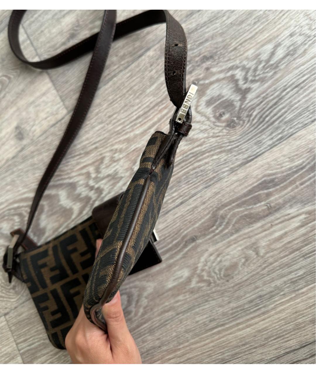 FENDI Коричневая жаккардовая сумка через плечо, фото 2
