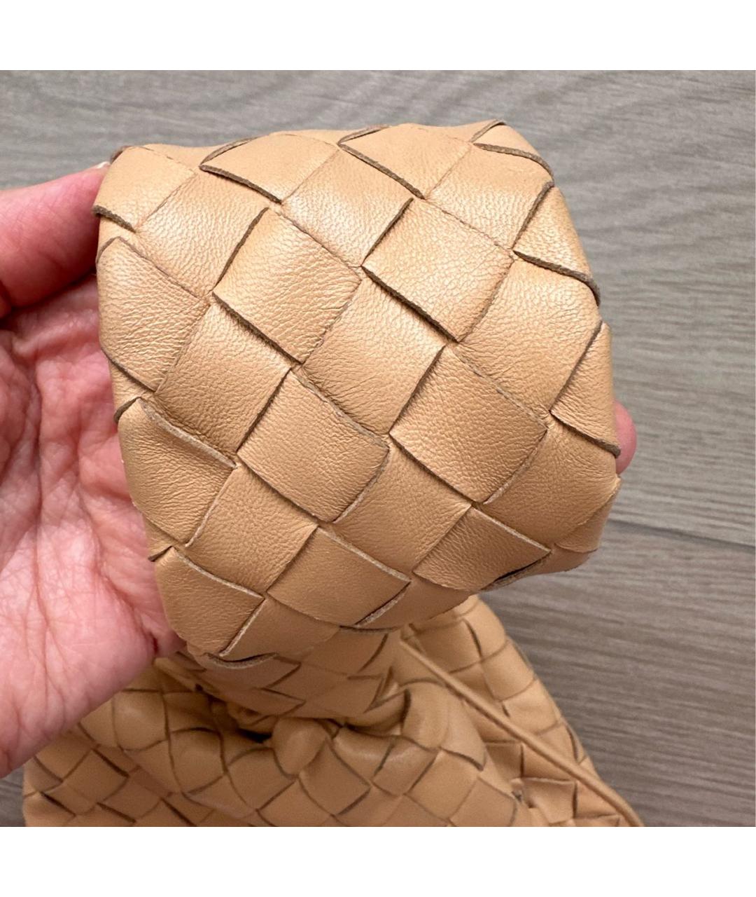 BOTTEGA VENETA Бежевая кожаная сумка с короткими ручками, фото 4