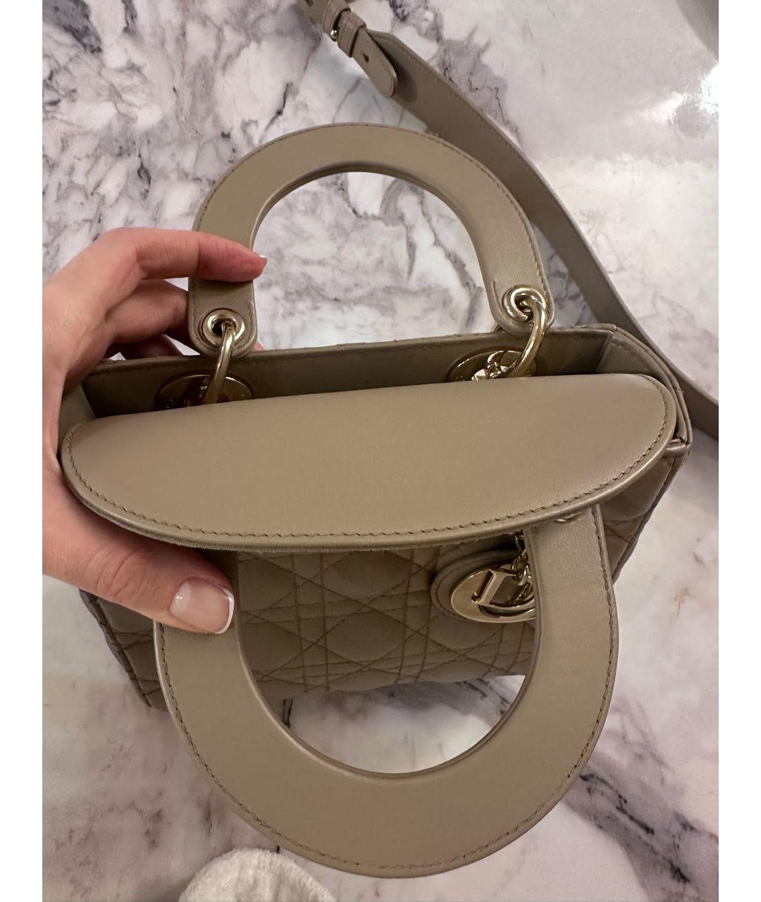 CHRISTIAN DIOR Бежевая кожаная сумка с короткими ручками, фото 6