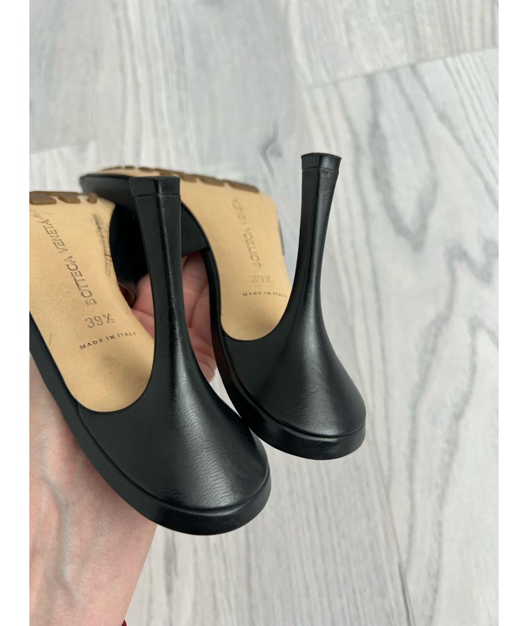 BOTTEGA VENETA Черные кожаные мюли, фото 4