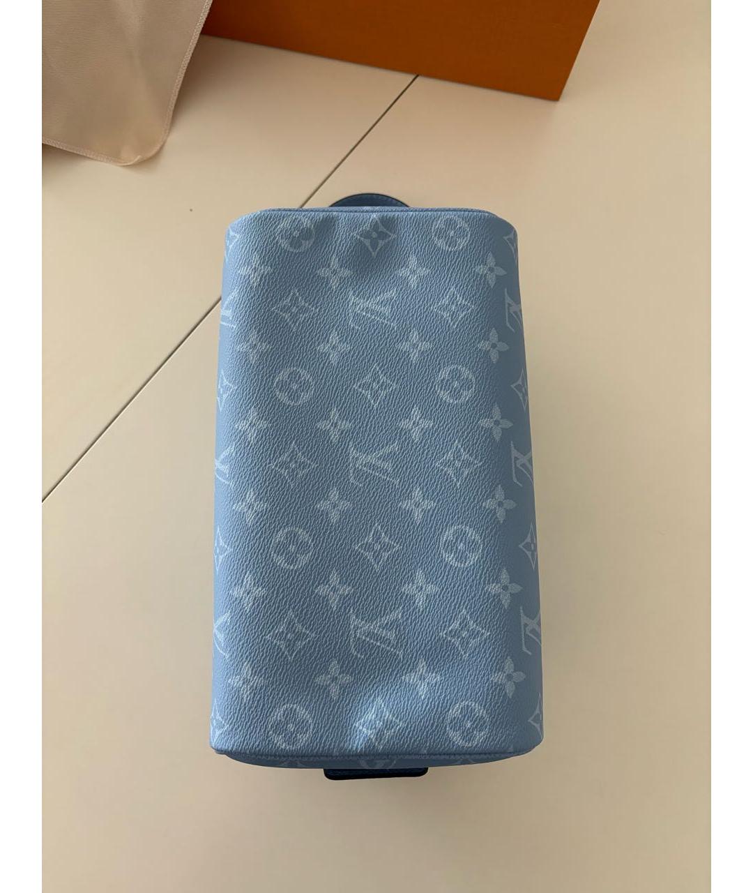LOUIS VUITTON Голубая косметичка, фото 5