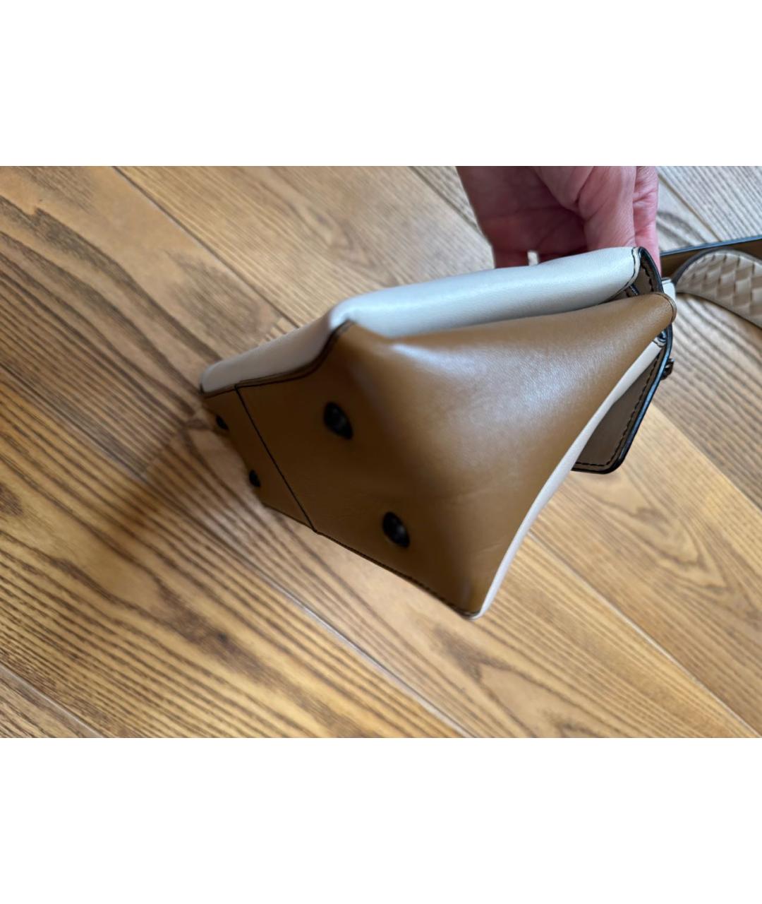 BOTTEGA VENETA Бежевая кожаная сумка через плечо, фото 3