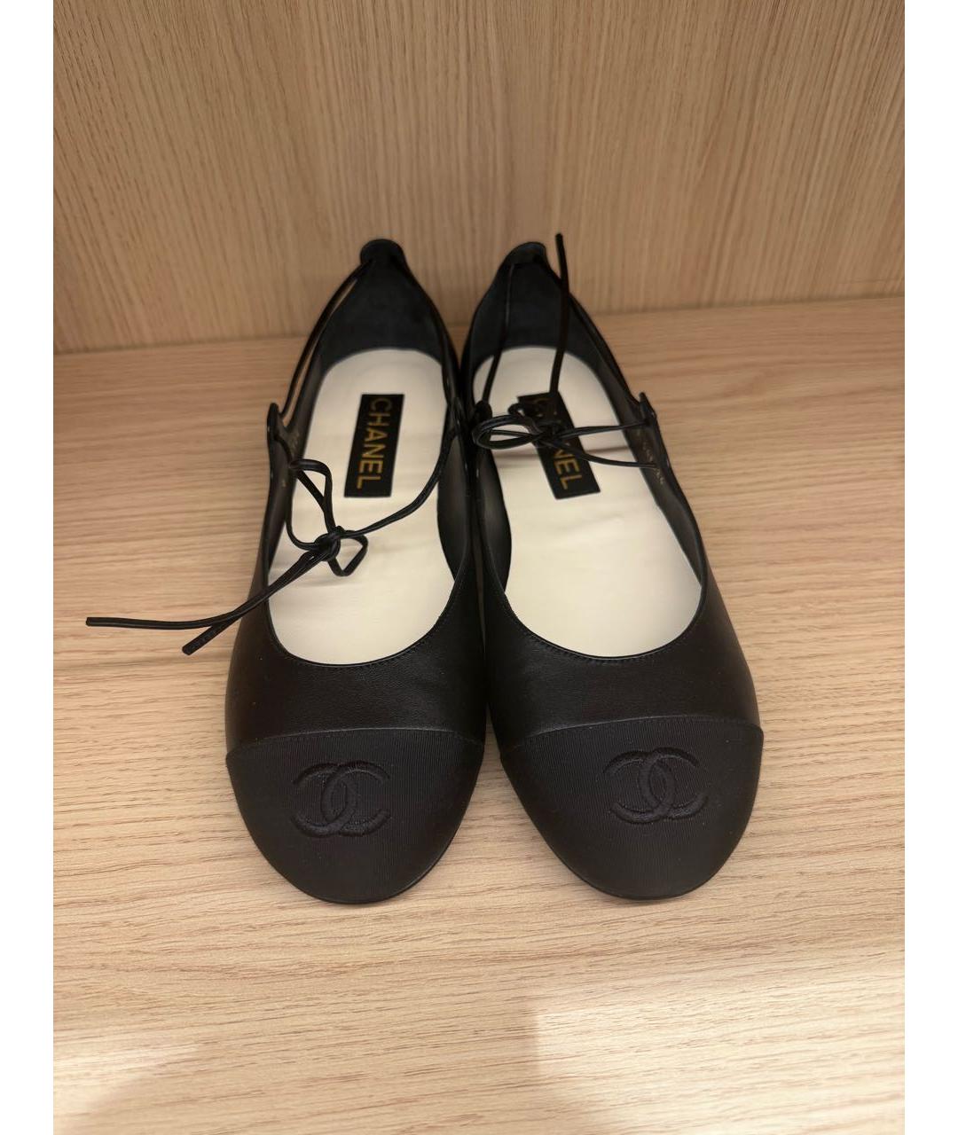 CHANEL Черные кожаные балетки, фото 2