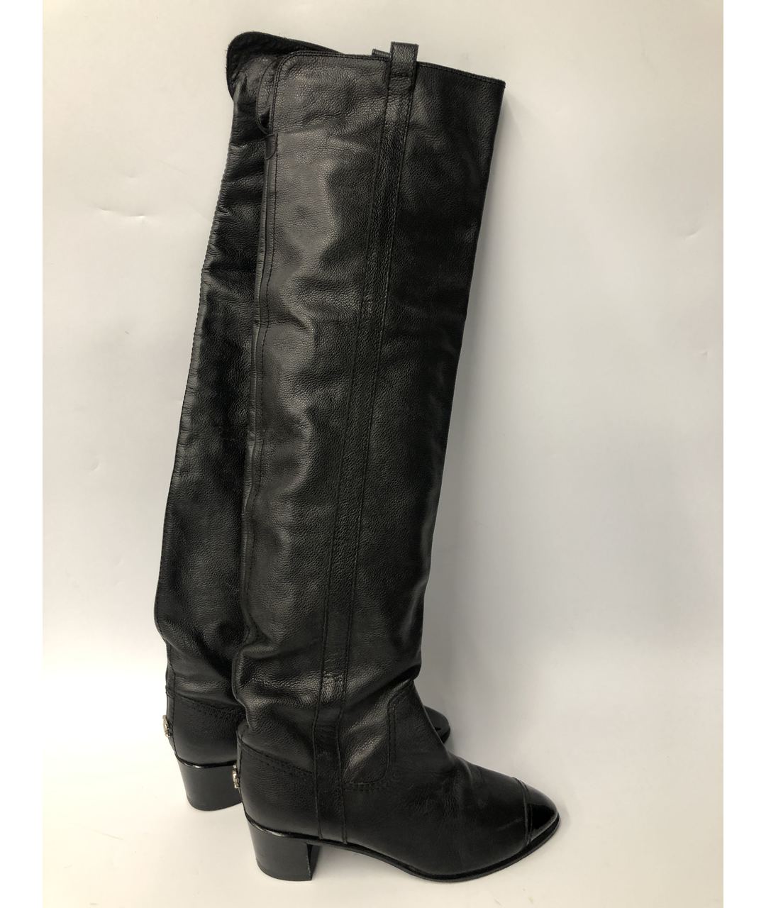 CHANEL PRE-OWNED Черные кожаные сапоги, фото 2