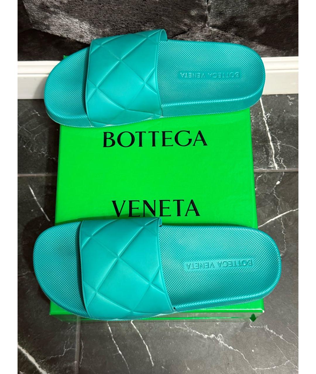 BOTTEGA VENETA Бирюзовые резиновые шлепанцы, фото 8