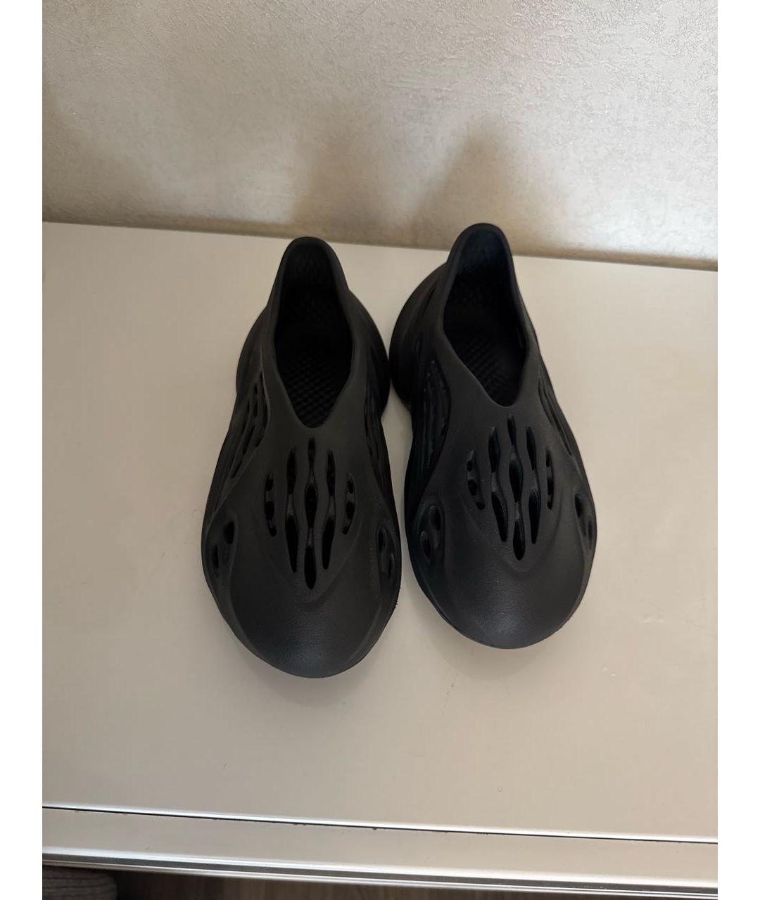 ADIDAS YEEZY Черные резиновые кроссовки, фото 2