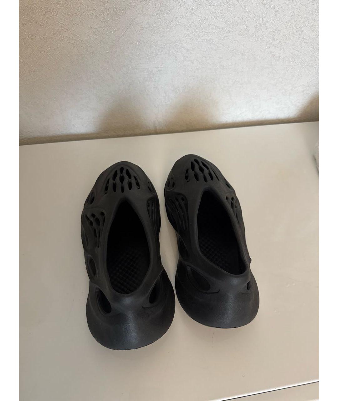 ADIDAS YEEZY Черные резиновые кроссовки, фото 3