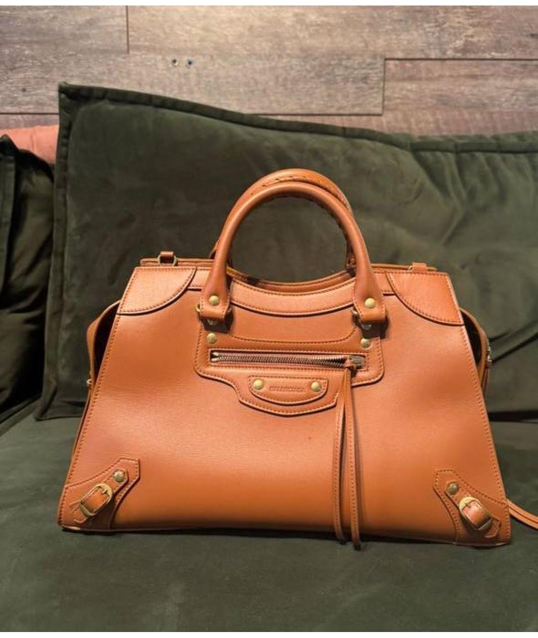 BALENCIAGA Коричневая кожаная сумка с короткими ручками, фото 5