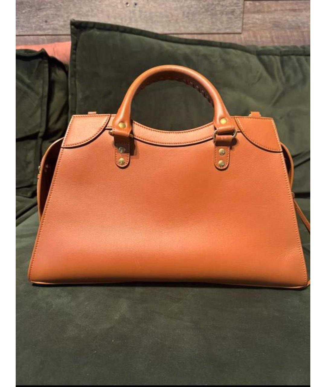BALENCIAGA Коричневая кожаная сумка с короткими ручками, фото 3