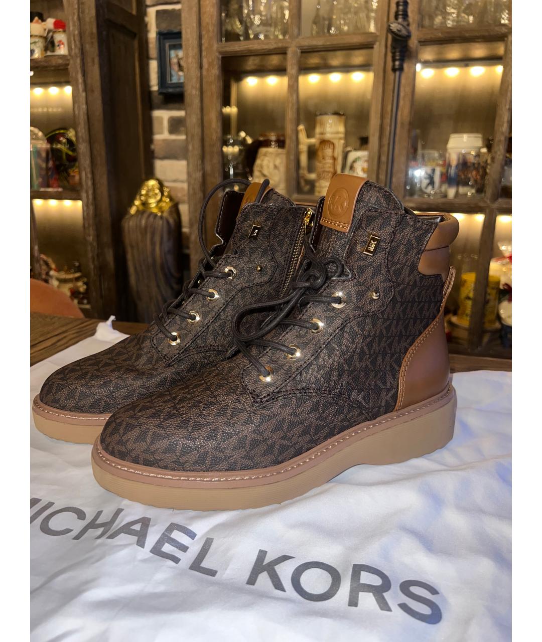 MICHAEL KORS Коричневые ботинки, фото 2